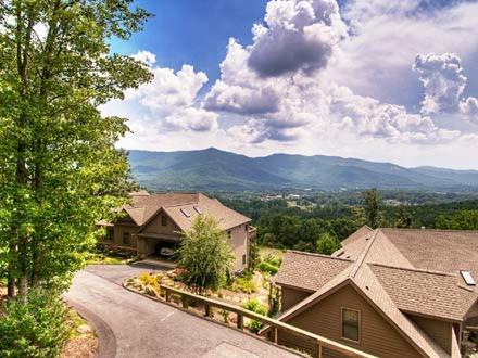 Red Plum Town Home Black Mountain Exterior photo